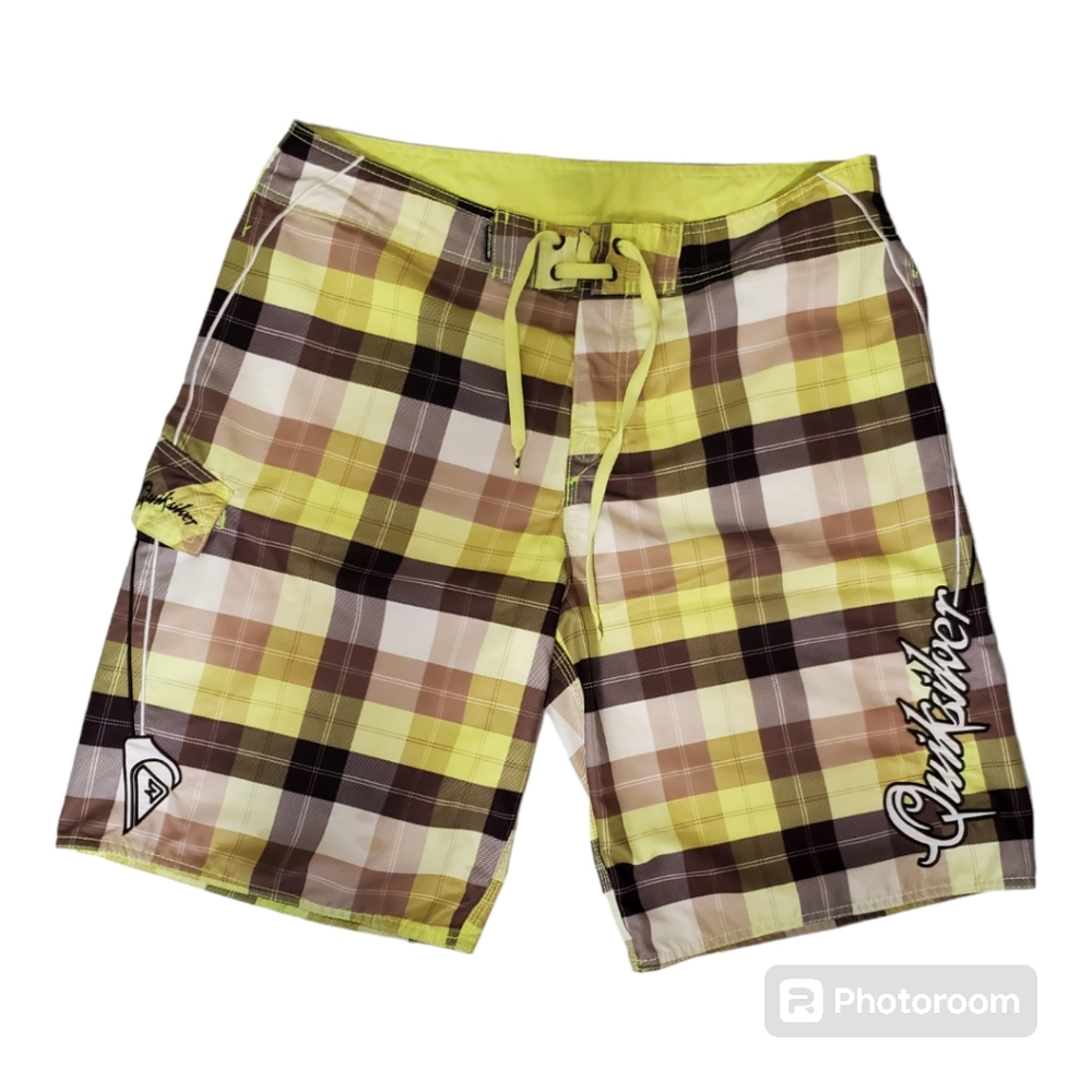 Quicksilver board shorts mens size large